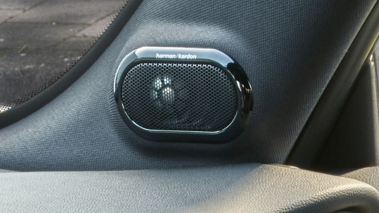 5-дверный хэтчбек MINI – Harman Kardon – динамик