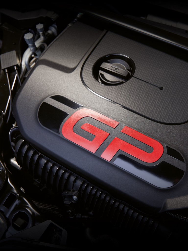 MINI John Cooper Works GP – 2,0 литра – 306 л.с., 4-цилиндровый двигатель